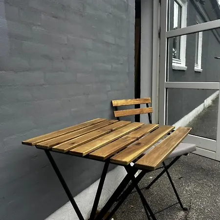 Apartman Ny Taet Pa Strand, Park Og Løkken