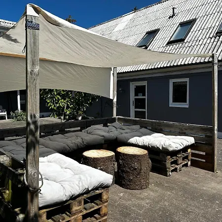 Ny Taet Pa Strand, Park Og *